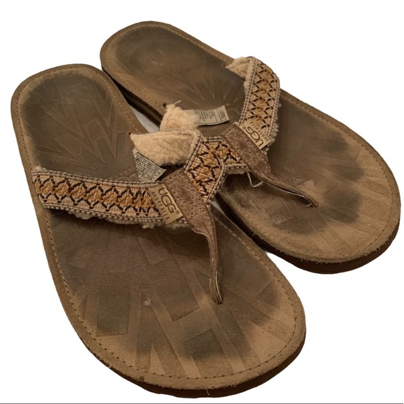 Ugg sheepskin flip flops men's size 12 beach pool - Picture 1 of 9